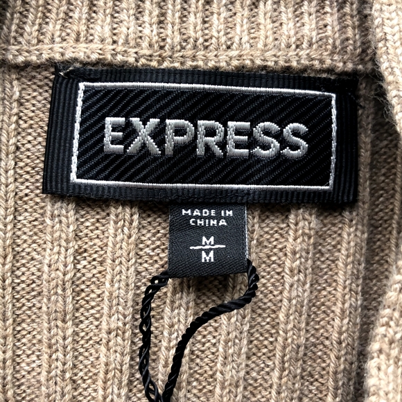New Express Quarter Button Sweater - M - Picture 3 of 6